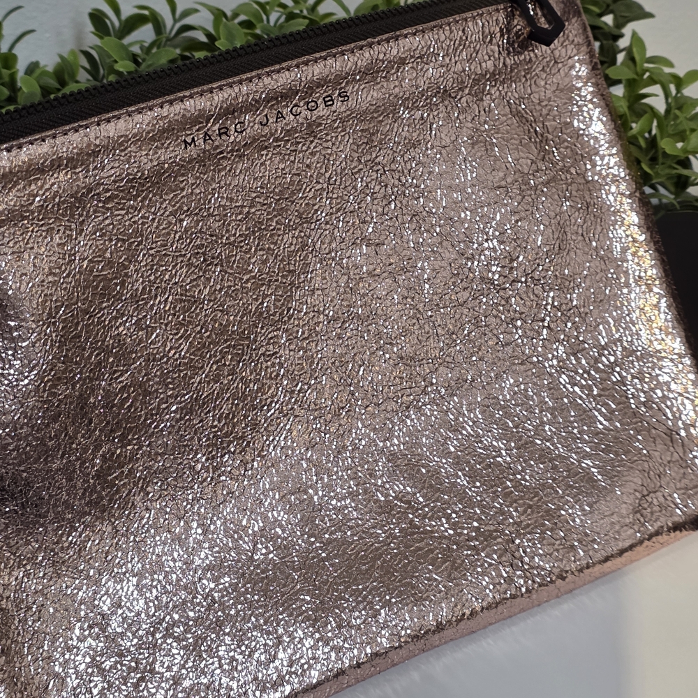 Marc Jacobs Metallic Rose Gold Clutch - Picture 4 of 8
